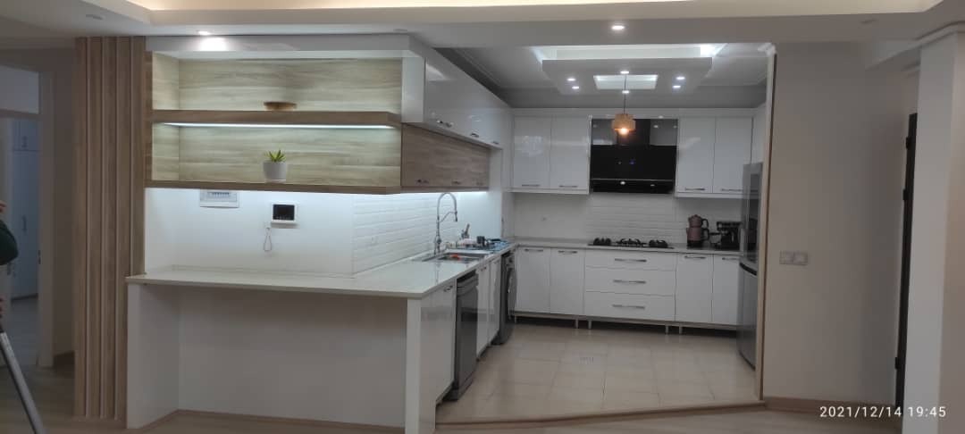 کابینت ترکیبی ام دی اف و هایگلاس سفید